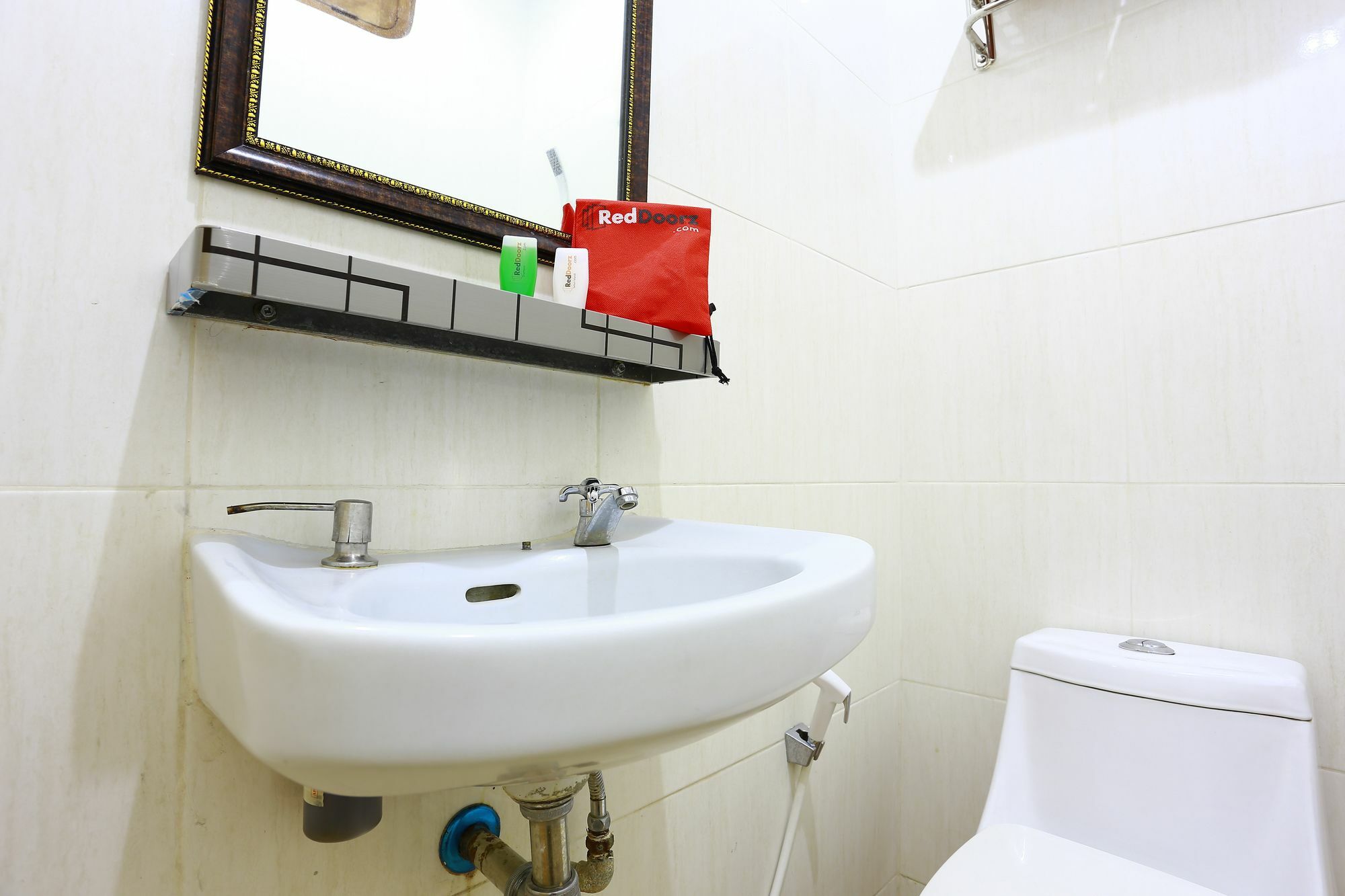 Reddoorz Near Prawirotaman 2 Hotell Yogyakarta Eksteriør bilde